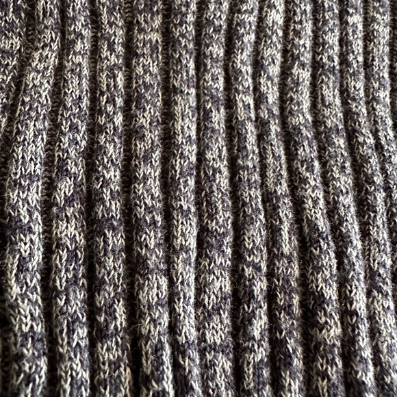 H&M Lightweight Ribbed Grey Turtleneck Sweater - Picture 5 of 5